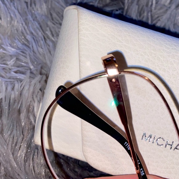 Non-prescription MICHAEL KORS aviator glasses - Picture 5 of 11